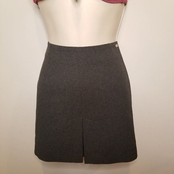 Guess Skirt/Size 28  - Picture 4 of 8